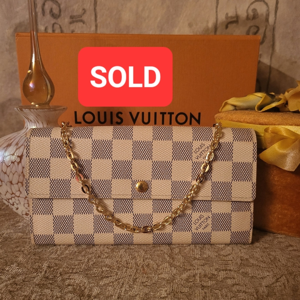 💟SOLD💟Authentic Louis Vuitton Damier Azur Sarah Bifold Long Wallet